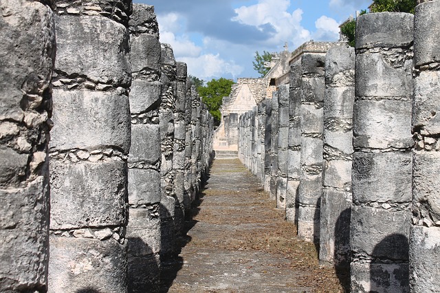 Columnas en Chichén Itzá